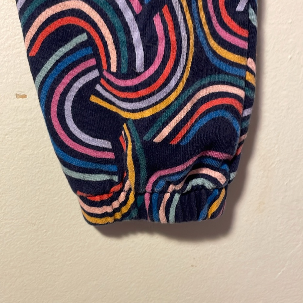 Hanna Andersson Rainbow Printed Slim Joggers - Picture 4 of 6